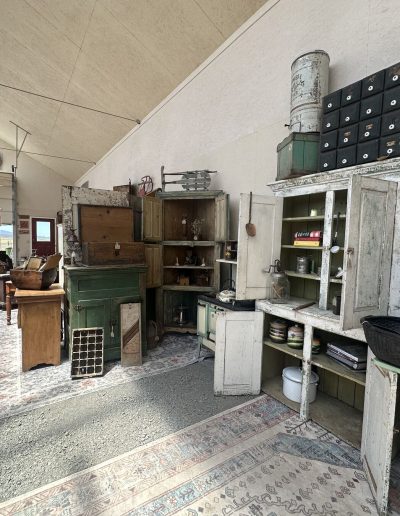 Greenhouse shelving